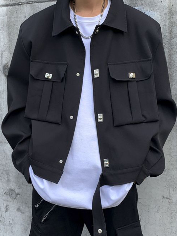 Kurze Herrenjacke mit festem Schulterpolster