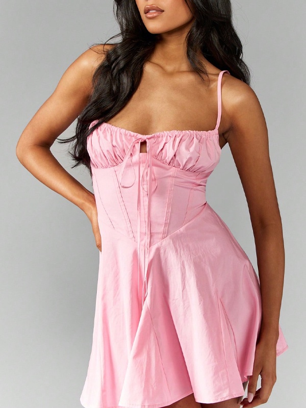 Sexy Sommerkleid mit Riemchendesign und Fischgrätenmuster, Minikleid