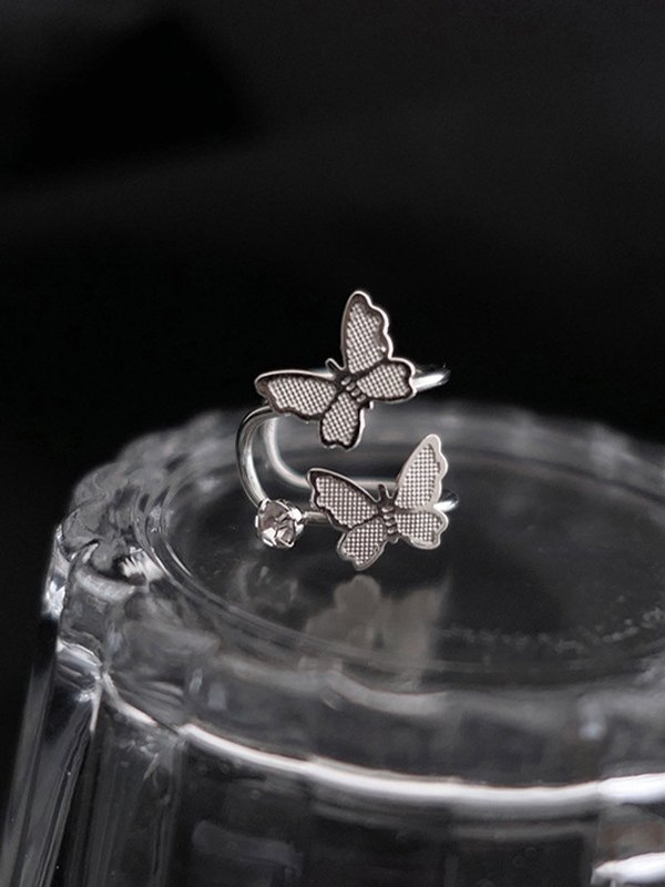1 Stck. Silberne Schmetterlings-Ohrmanschette
