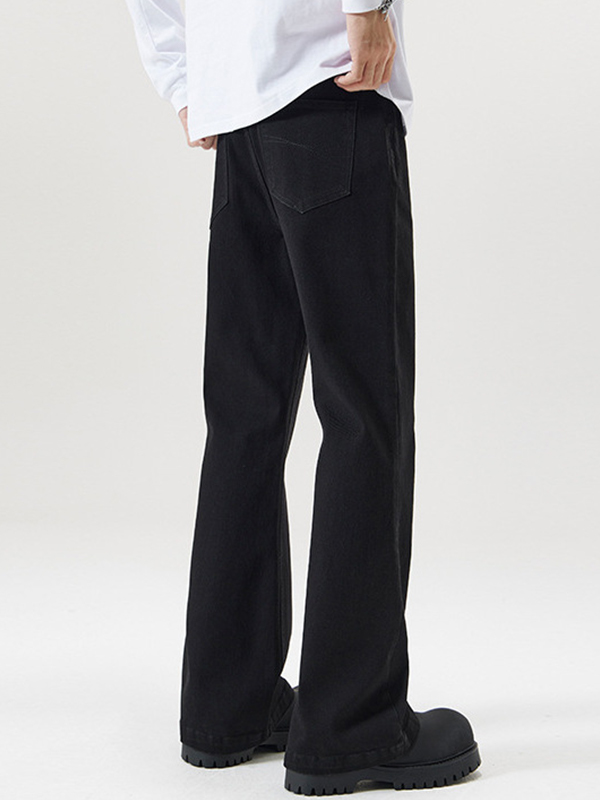 High Street – Schwarze, leicht ausgestellte, lockere Jeans „Scimitar“