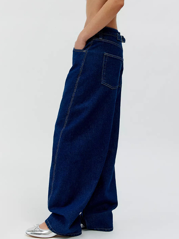 Lockere Boyfriendjeans mit weitem Bein und geradem Bein