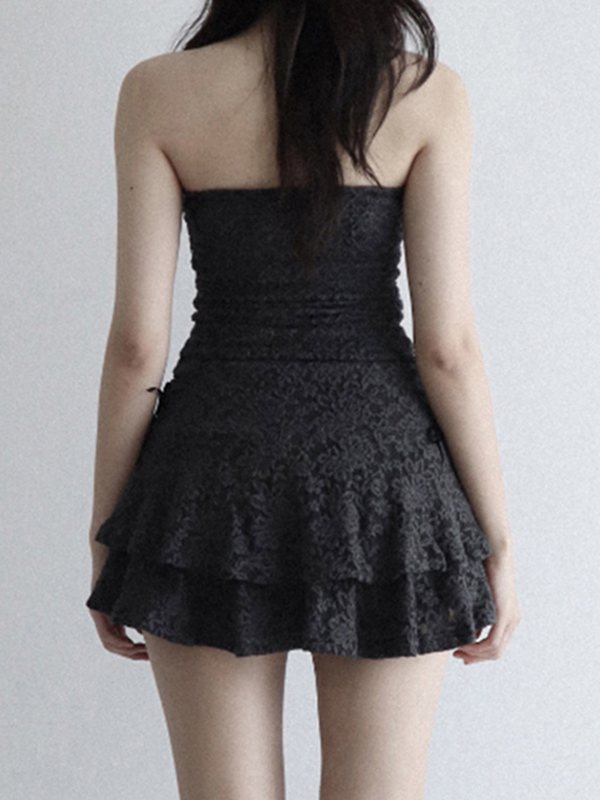 Süßes Minikleid mit Rüschen und Schleife