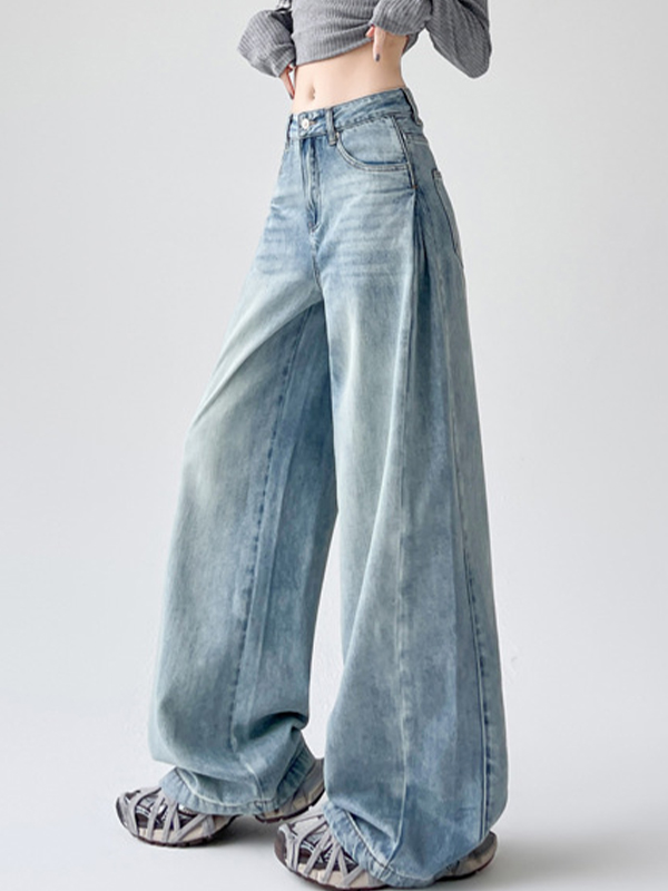 Schlankmachende, drapierte, gerade Boyfriendjeans