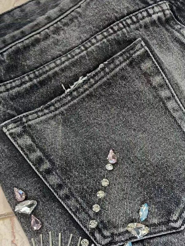 Gerade geschnittene Jeansshorts mit Rautenmuster