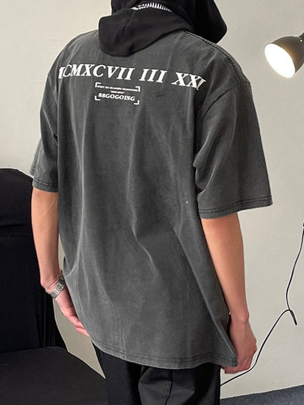 Kurzärmliges, übergroßes Distressed-T-Shirt für Herren
