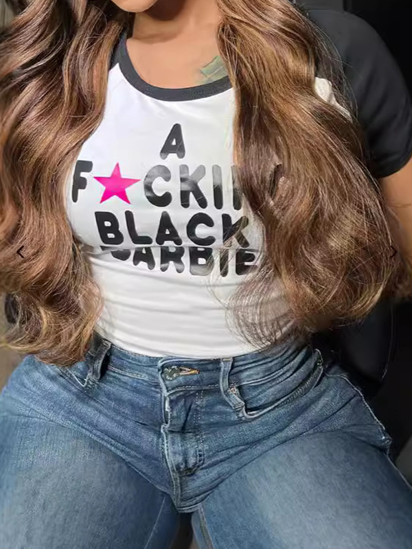 Kurzärmliges T-Shirt mit Buchstaben-Print in Farbblock-Optik