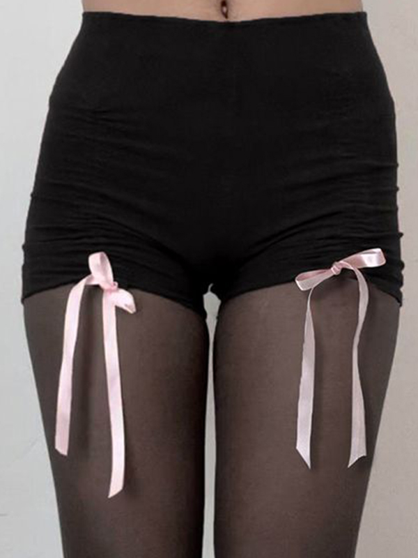 Shorts mit Farbblockdesign und Schnürung