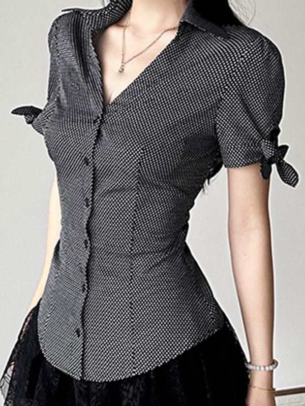 Kurzarmhemden im Vintage-Stil mit Fliege und Revers