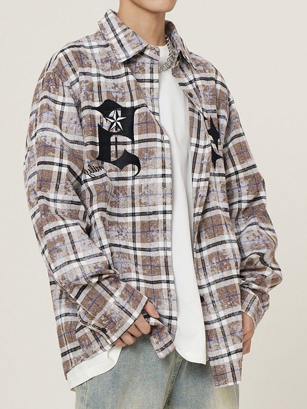 Kariertes, langärmliges Herrenhemd mit Stickerei und Batikmuster