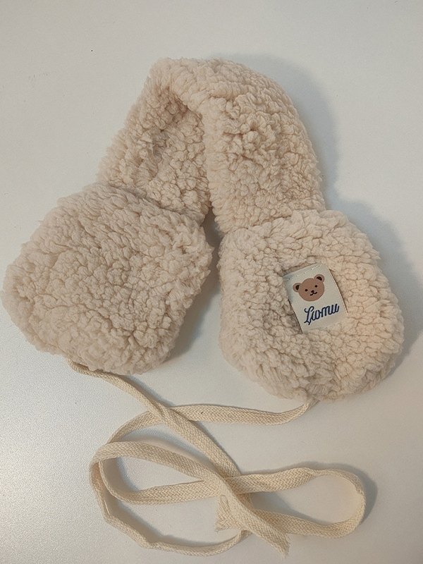 Warme Fleece-Ohrenschützer zum Schnüren