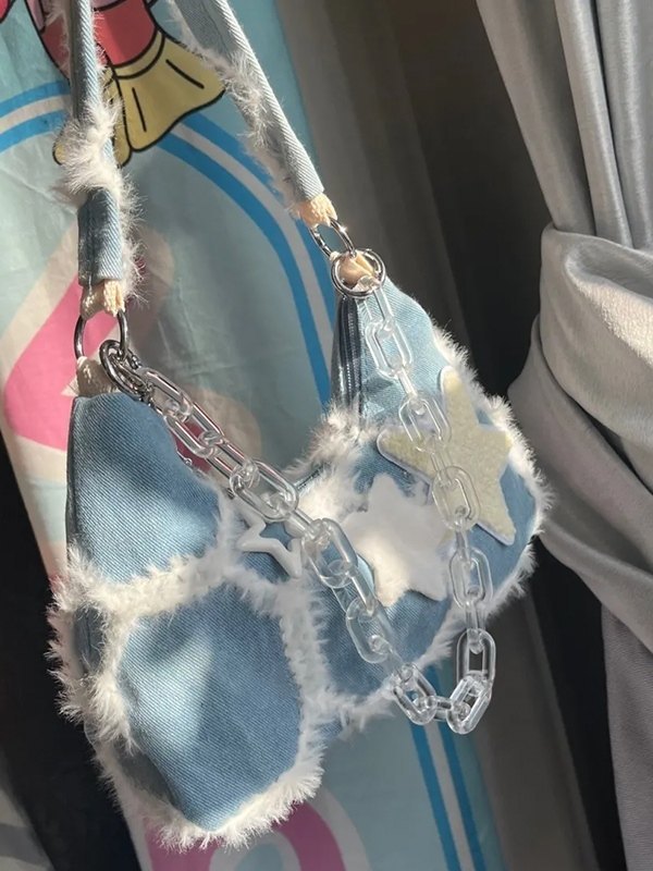 Fuzzy Trim Star Denim Umhängetasche