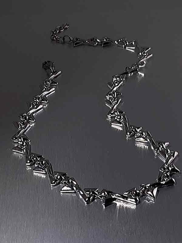 Patchwork-Halskette mit geometrischem Muster