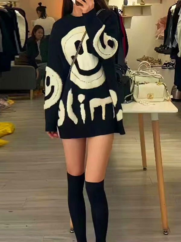 Dicker, lockerer Pullover mit Smile-Print