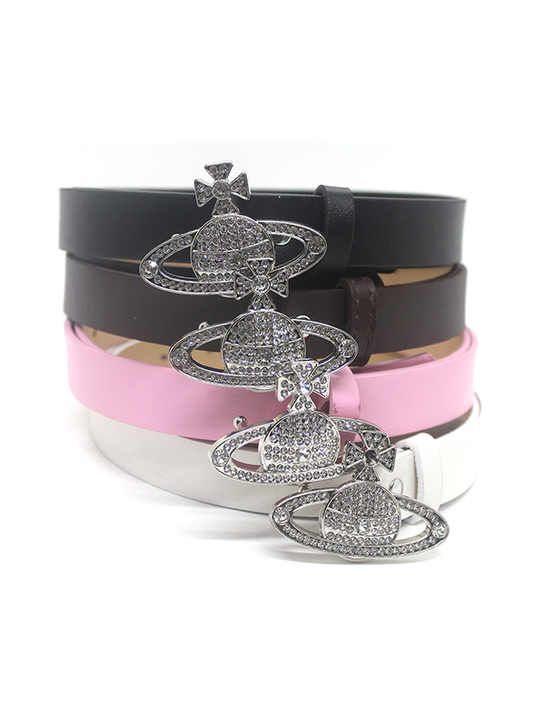 Diamantbesetzter Gürtel mit Saturn-Schnalle