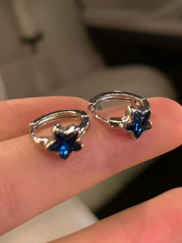 Glitzernder blauer Stern-Creolen-Ohrring